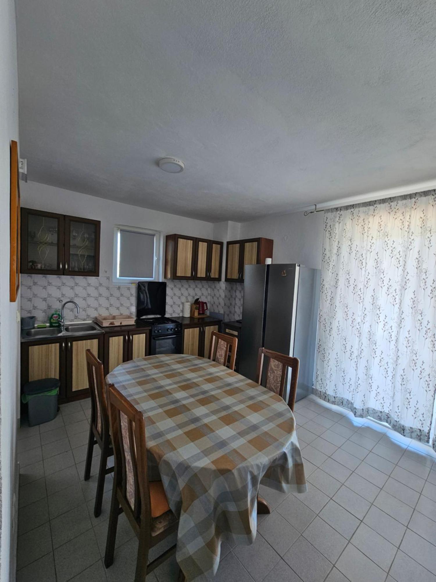Apartments Lucin Veliki Drvenik Eksteriør billede